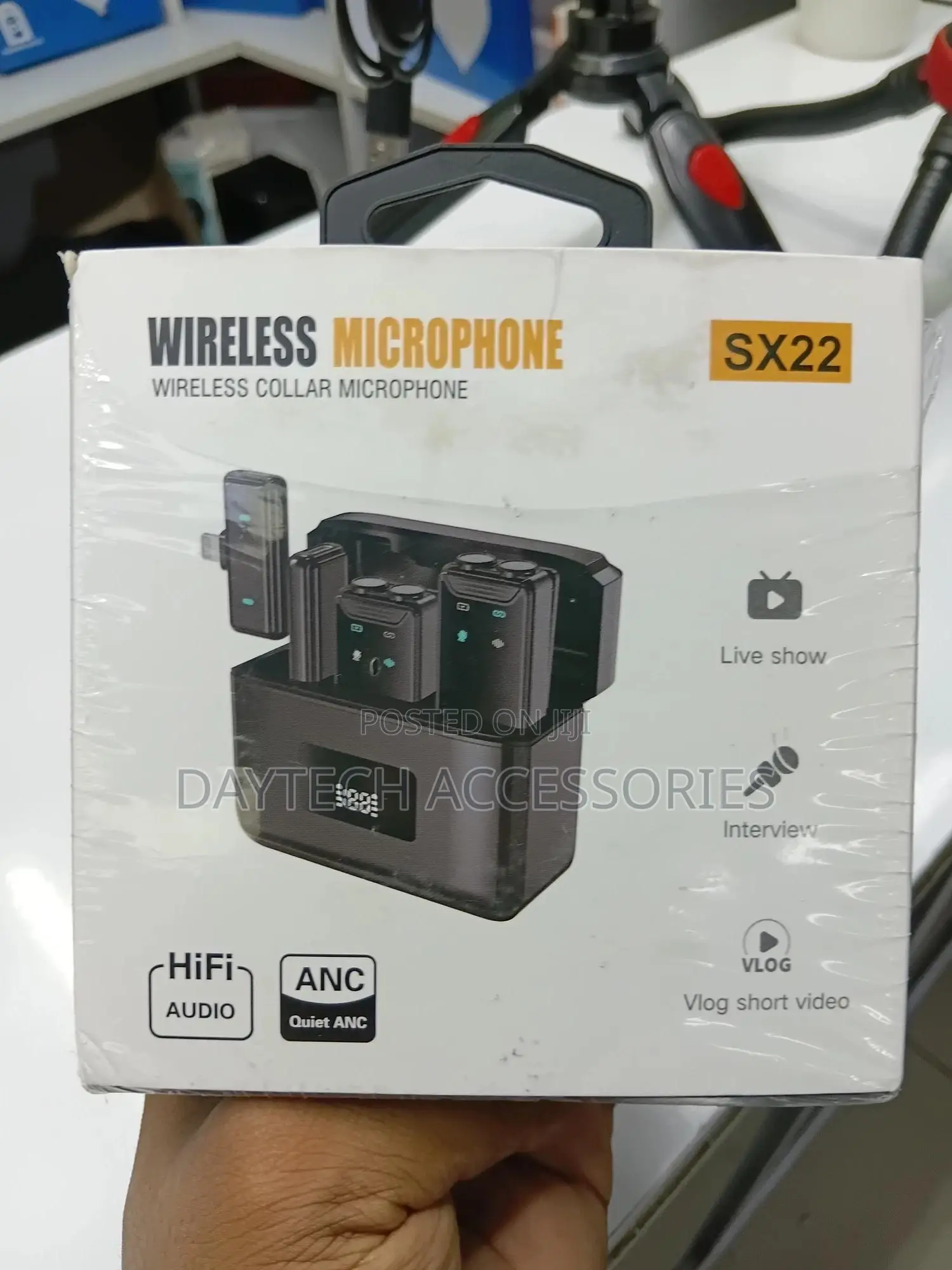 An Sx22 Wireless Collar Microphone Set