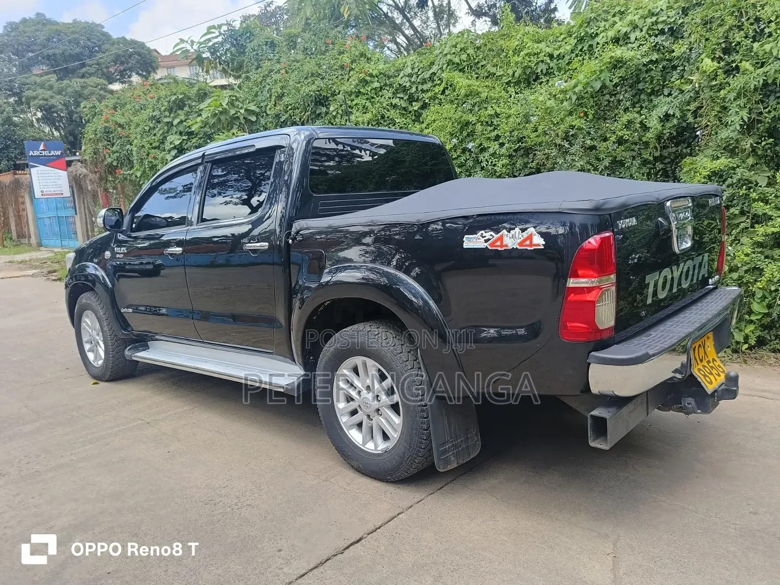 Toyota Hilux 3.0 D-4D 4x4 2012 Matt Black