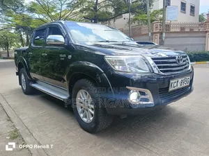 Toyota Hilux 3.0 D-4D 4x4 2012 Matt Black