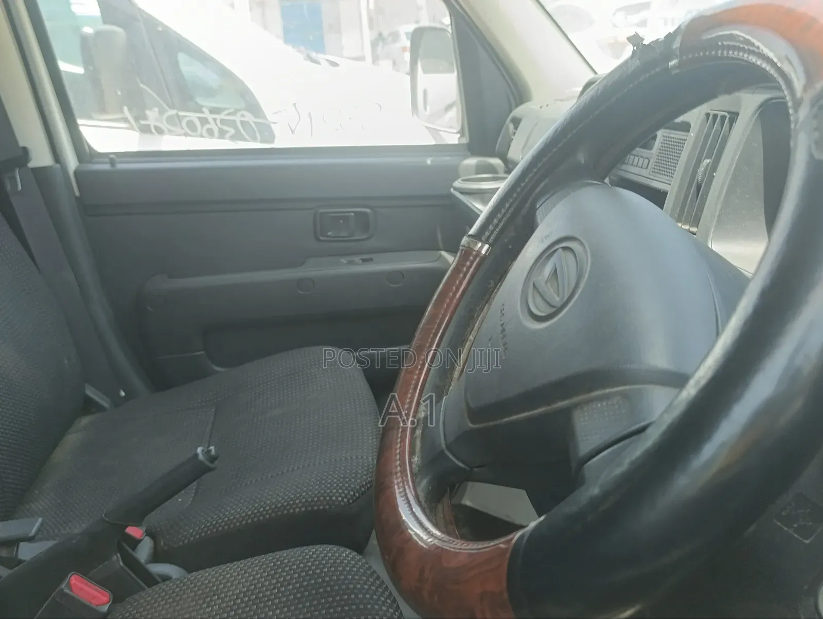 Daihatsu Hijet 2019 White