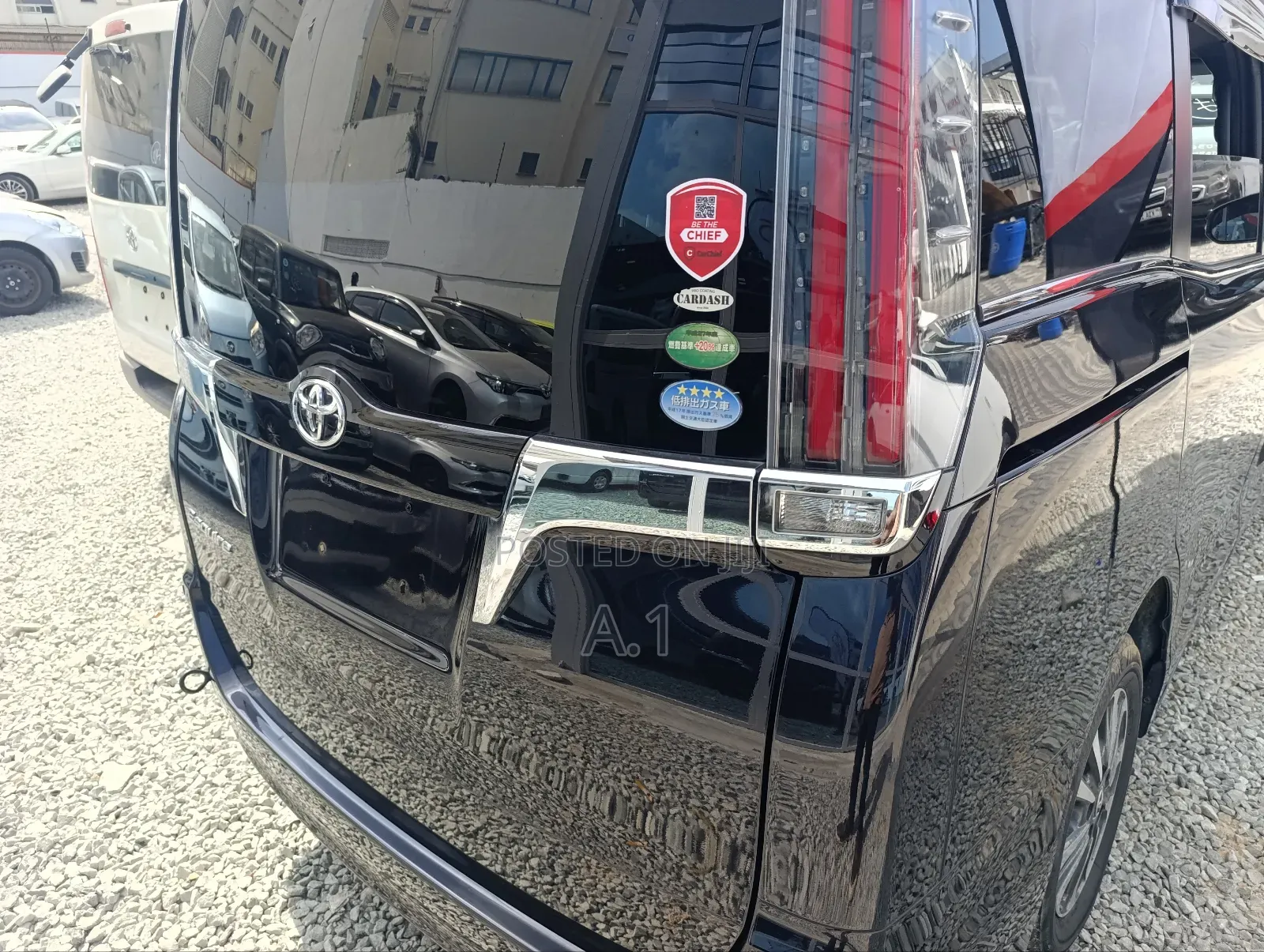 Toyota Esquire 2.0 FWD (7 seater) 2019 Black