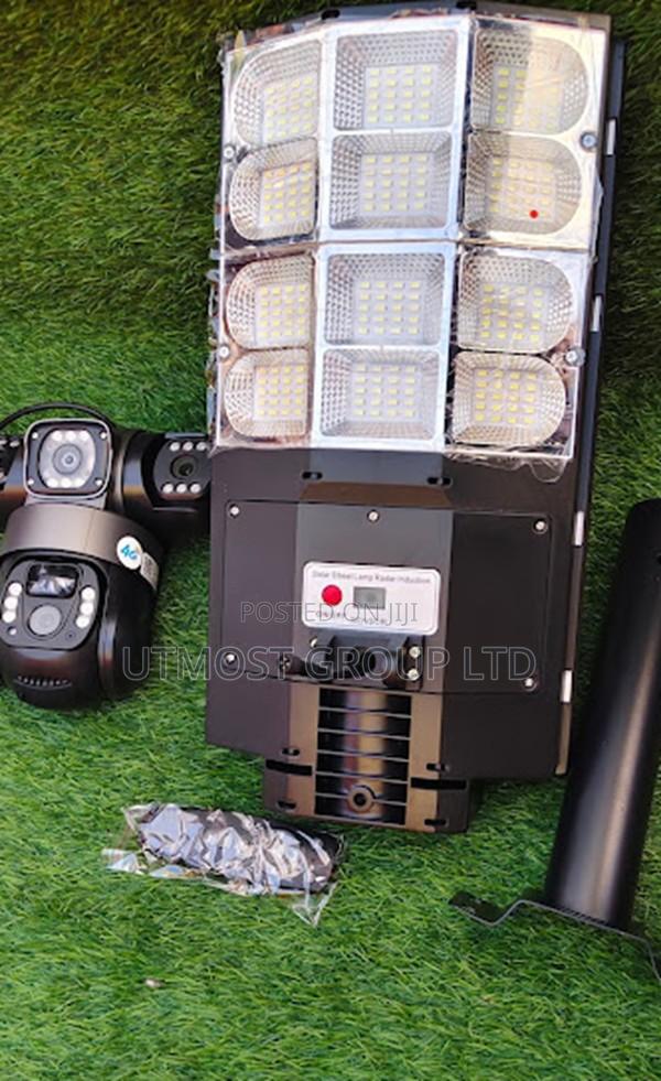 180w Solar CCTV Camera Triple Lens Wireless 4g Security - main view