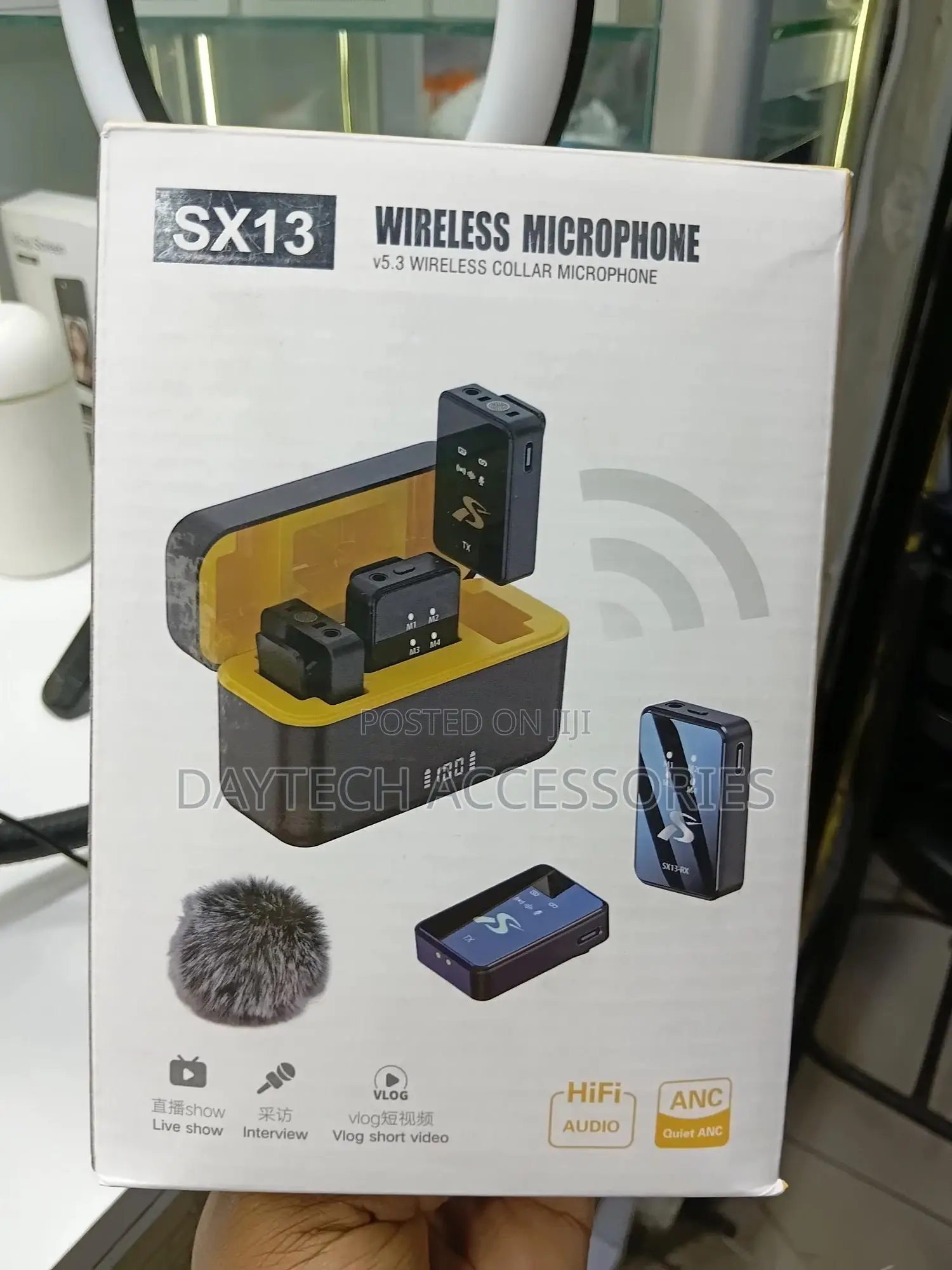 This a Sx13 Wireless Microphone System 4 in 1.