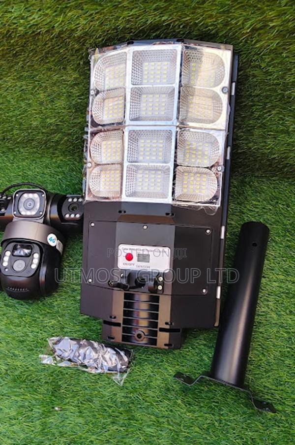 Solar 4g Triple Lens Camera With Floodlight Motion Alert - main view