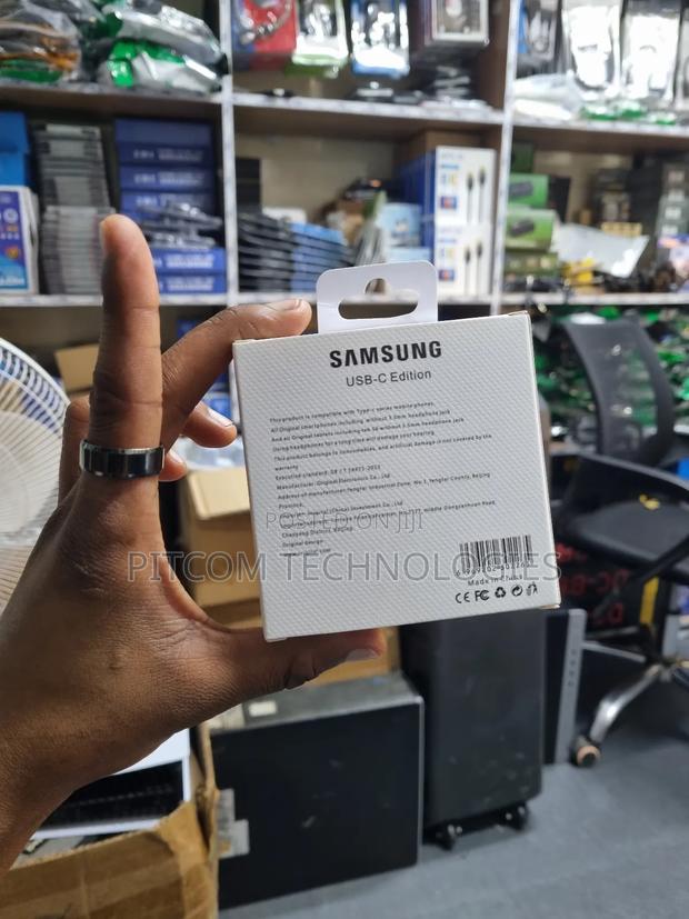 Type C Earphones - thumbnail 5