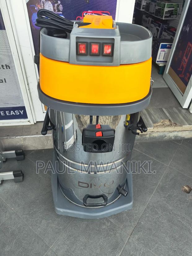 Divo Italy Wet And Dry Carpet Cleaner.