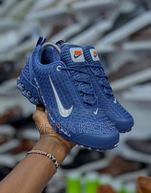 New Nike Airmax Sneakers - thumbnail 2