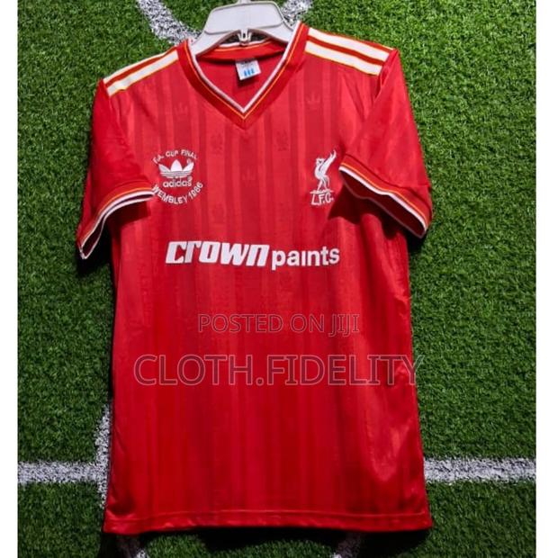 Liverpool Home 1986 Retro Jersey.