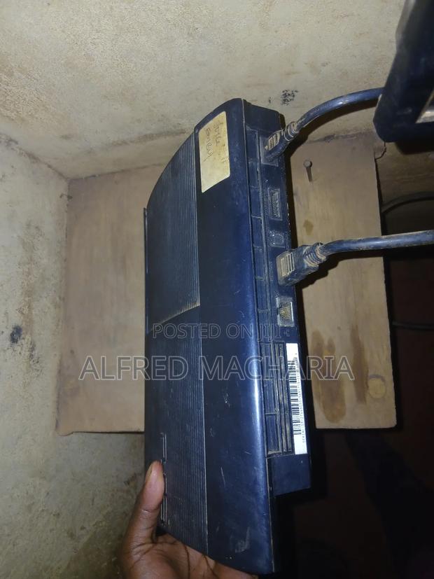 Play Station 3 Chipped - thumbnail 3