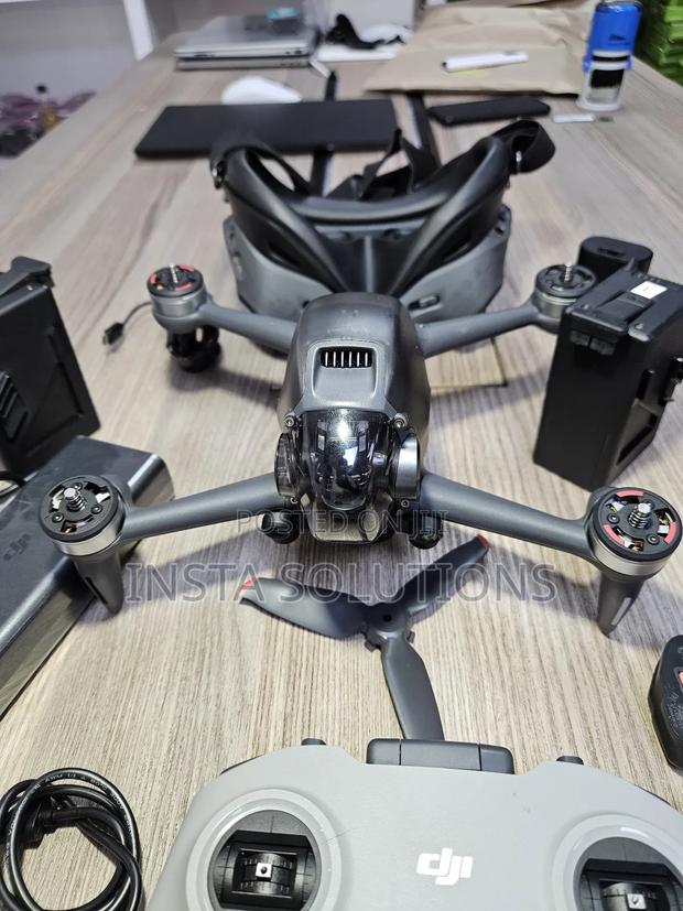 Dji FPV Drone Combo Camera With Goggles - thumbnail 3