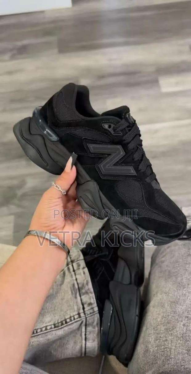 New Balance 9060 Black and Gray