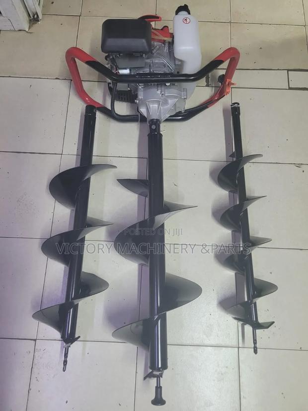 4 Stroke Earth Auger Machine
