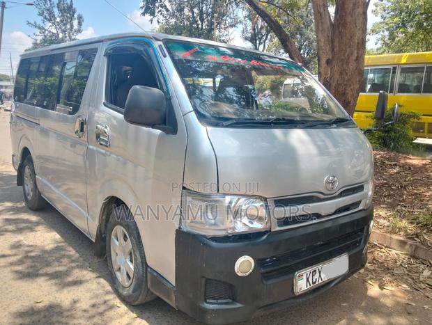 Toyota HiAce 2013 Silver - thumbnail 8