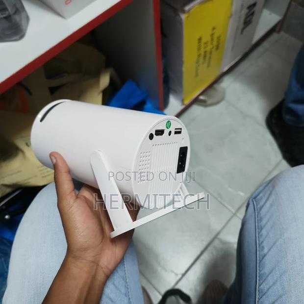 Mini Portable Projector 720p Hd Wifi Smart Projector - thumbnail 2