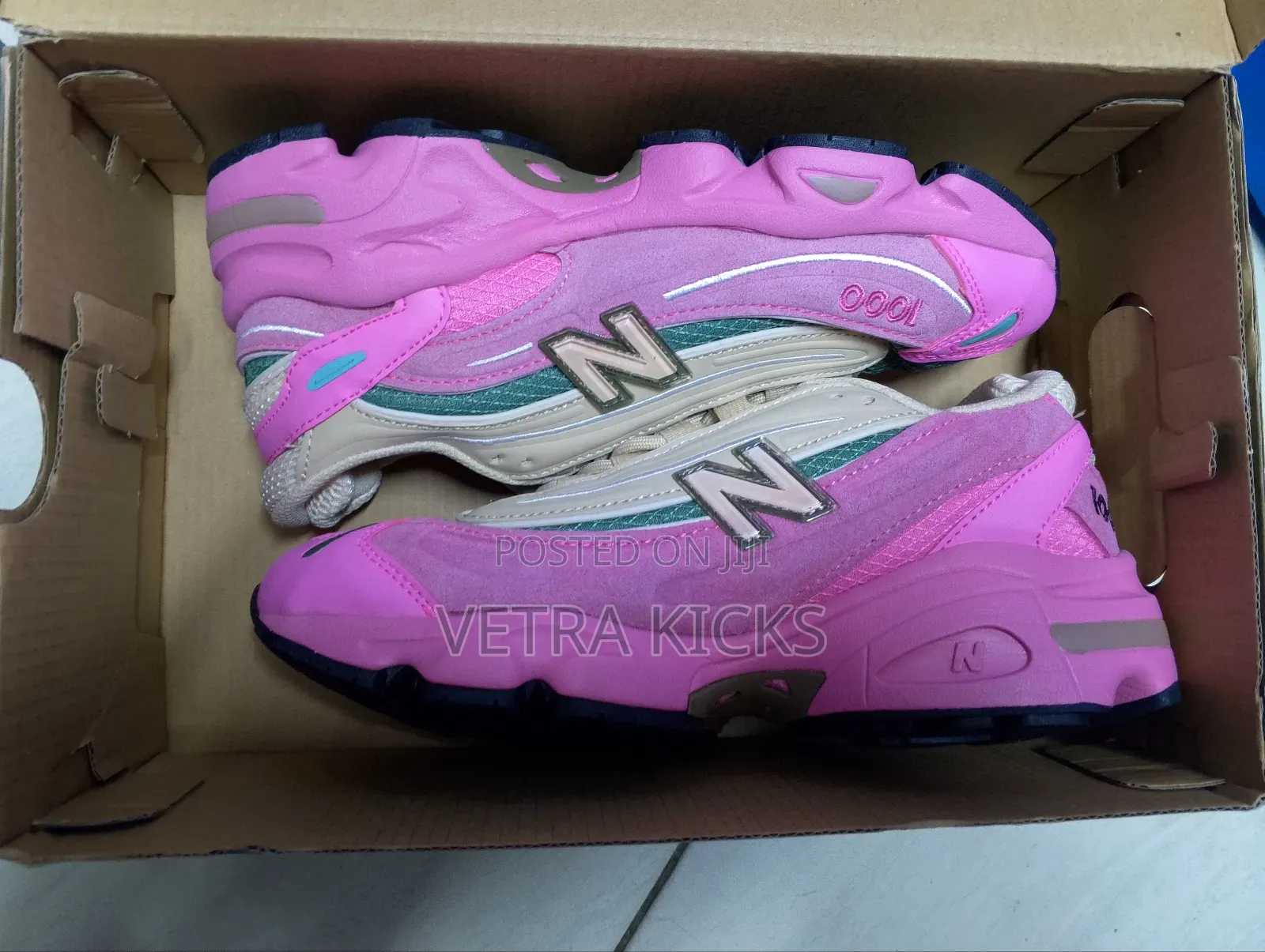 New Balance 1000 Pink