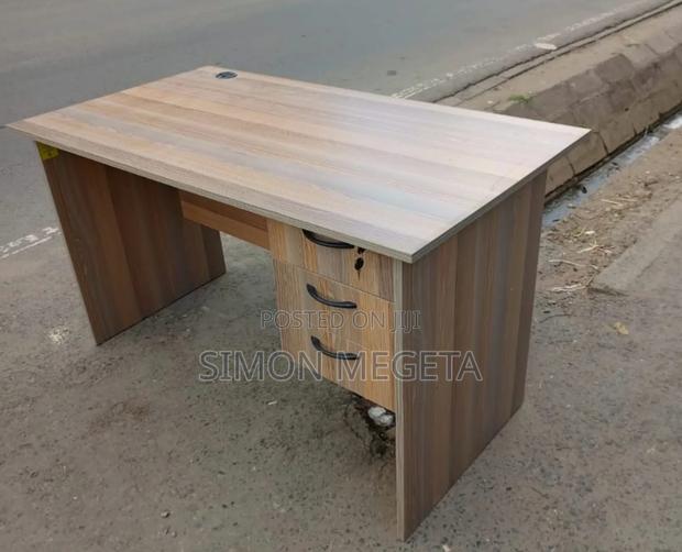 1.0m Office Table at 5800 - main view