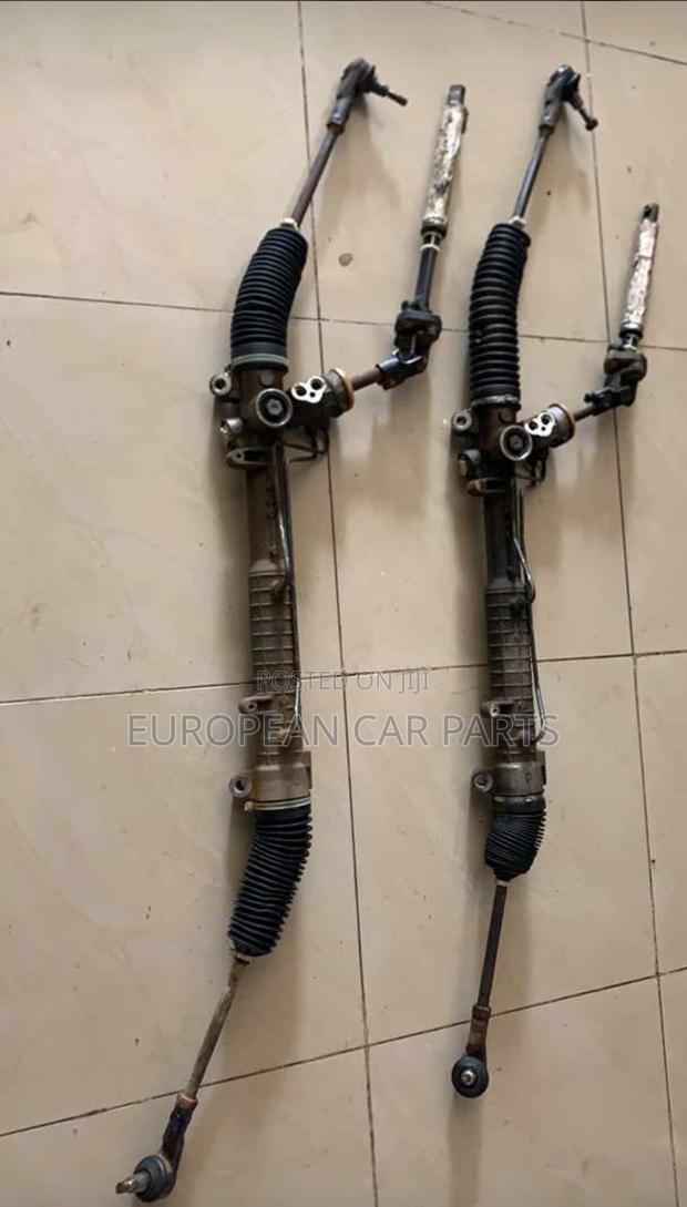 Discovery 3 Steering Rack - main view