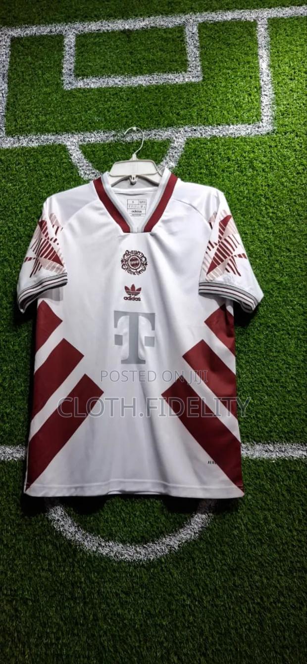 Bayern 2026 Heritage Jersey - main view
