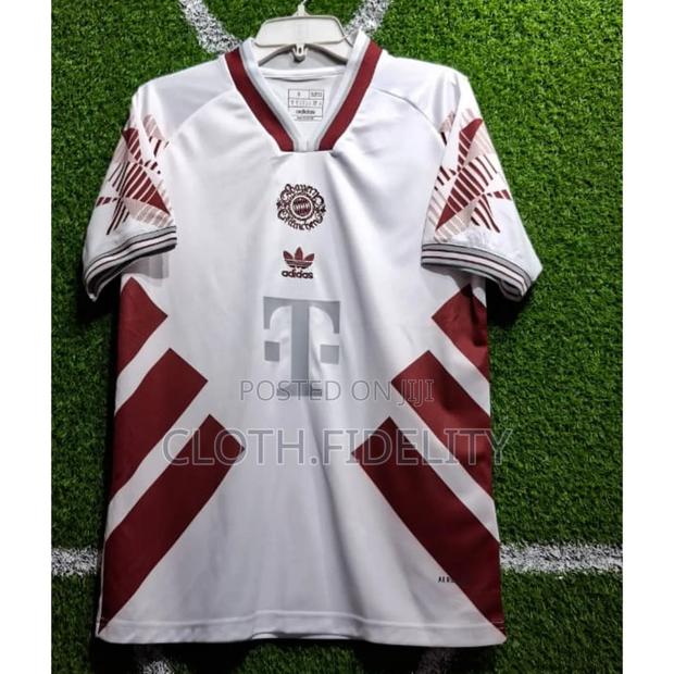 Bayern 2026 Heritage Jersey - thumbnail 2