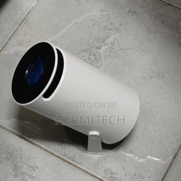 High Brightness Smart Mini Hy300 1080p Full Hd Projector - thumbnail 2