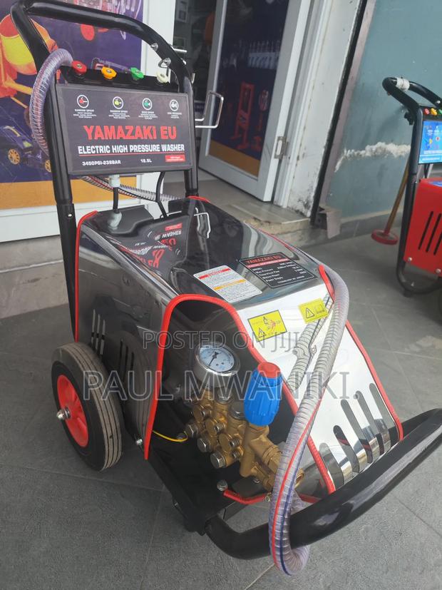 Yamazaki Car Wash Machine