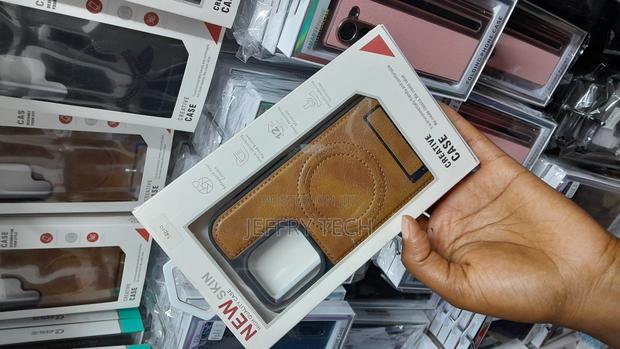 Amili Magsafe Leather Kickstand Back Case for iPhone 14 Pro -Brown - thumbnail 3