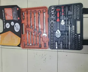 82pcs Socket Set Chrome Vanadium