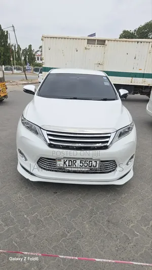 Toyota Harrier 2017 Pearl