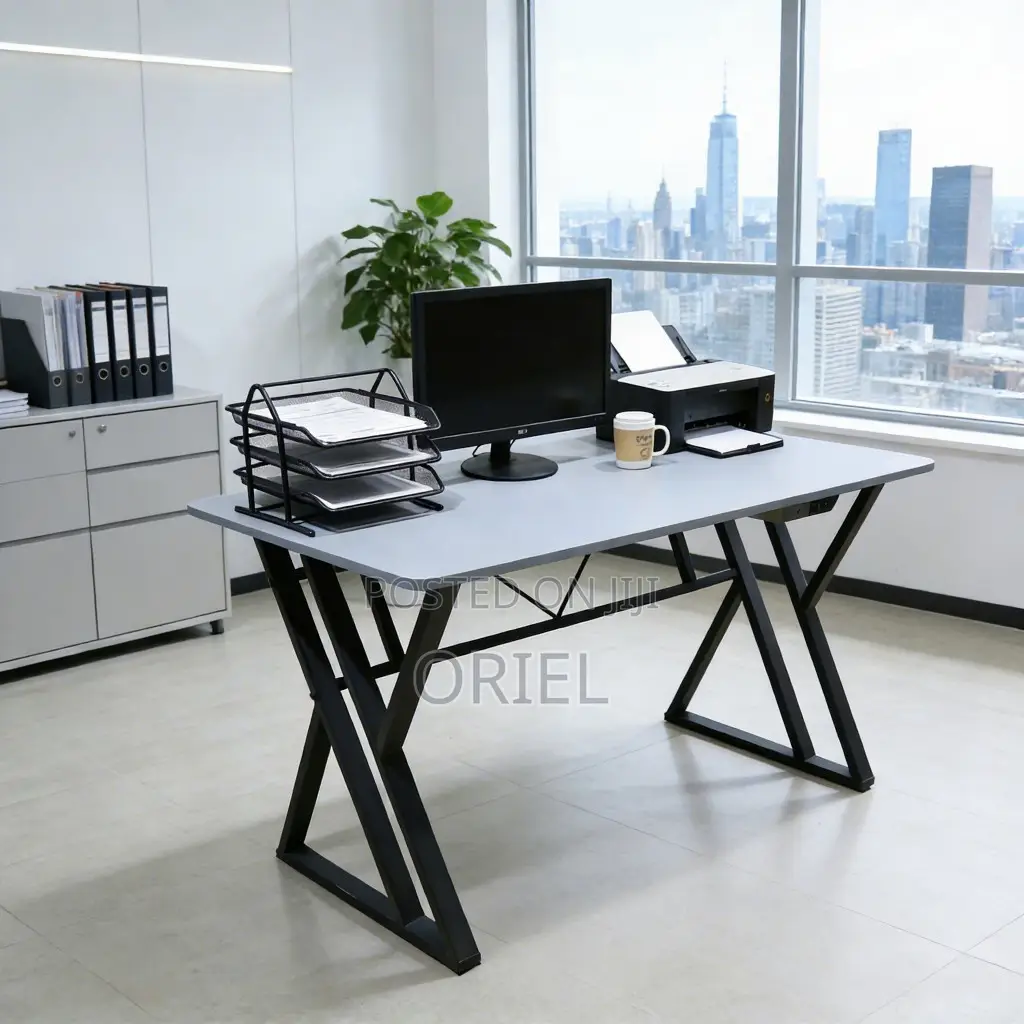 Office Desk : Sturdy 120cm Generic Home Office Desk
