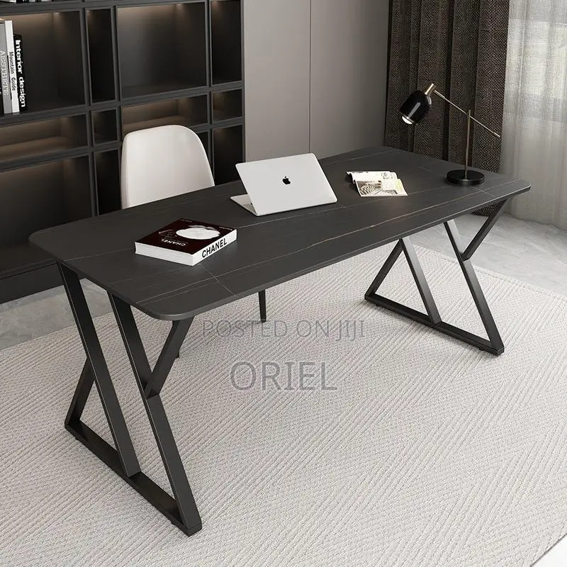 Office Desk : Sturdy 120cm Generic Home Office Desk
