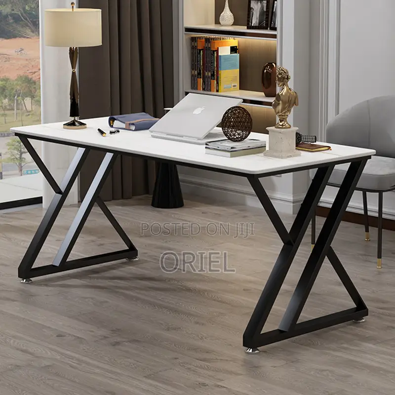 Office Desk : Sturdy 120cm Generic Home Office Desk