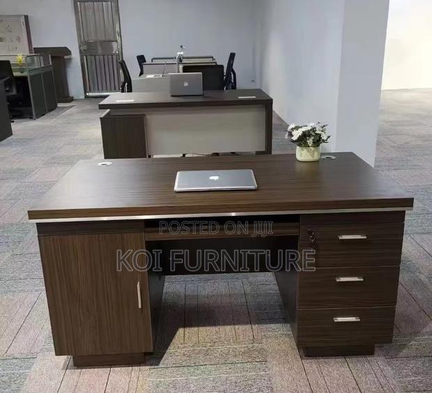 Office Desk; 1400mm Executive Advanced Desk With Lockable Drawers