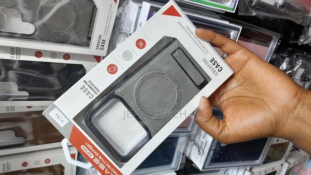 Mous iPhone 17 Pro Magsafe Leather Case,Built-in Invisible Stand -Gray - thumbnail 3