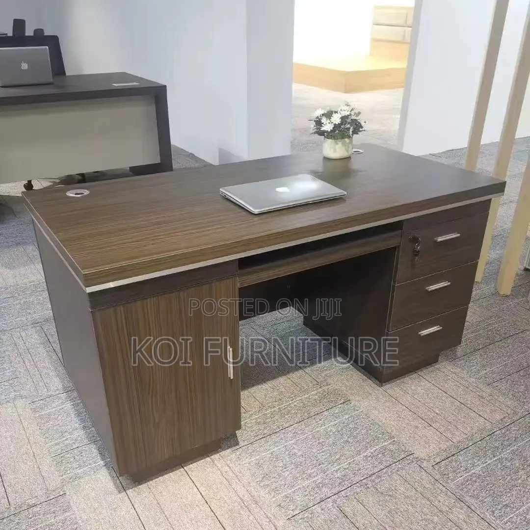 Office Desk; 1400mm Executive Advanced Desk With Lockable Drawers