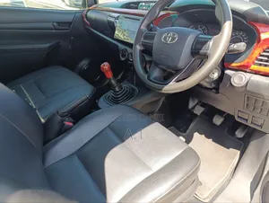 Toyota Hilux Revo Single Cab Deisel 2.8 AWD 2018 Pearl