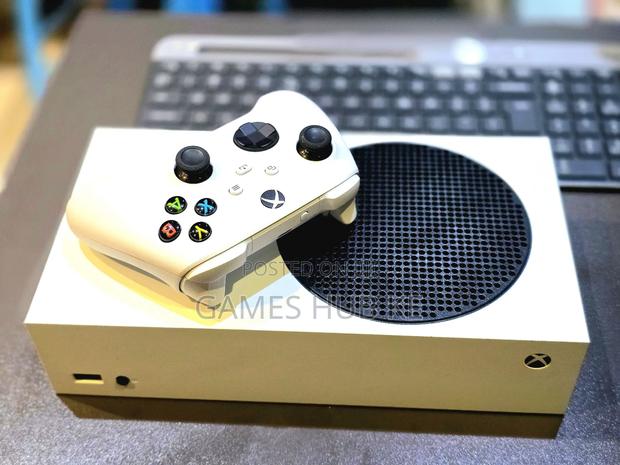 Xbox Series S 512gb - main view