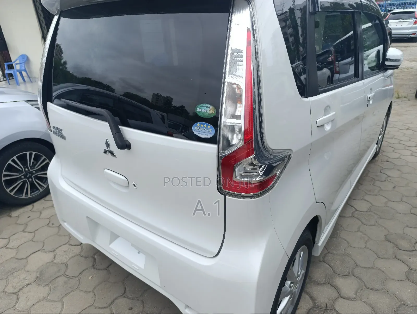 Mitsubishi EK Wagon 660 FWD 2019 White