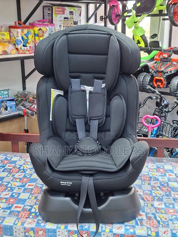 Soft Secure Baby Carseat for 0-7yrs - thumbnail 2