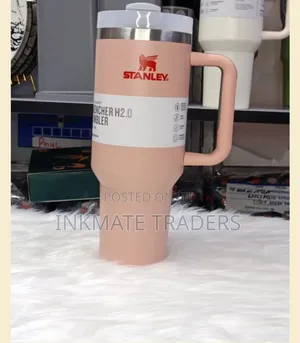 Stanley Mag Tumbler, Cream and Blue Now Available