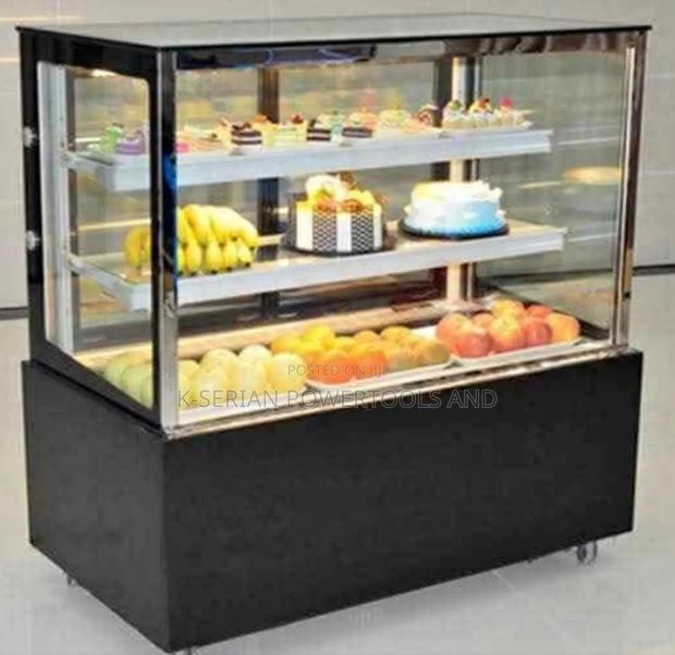 Cold Cake Display/Cake Display