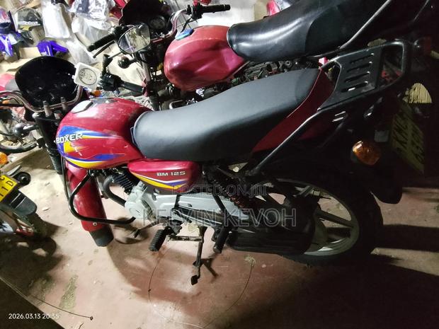 Bajaj Boxer 125 2021 Red - thumbnail 2