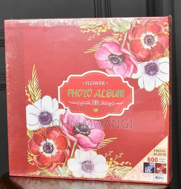 Photo Album 600 Photos
