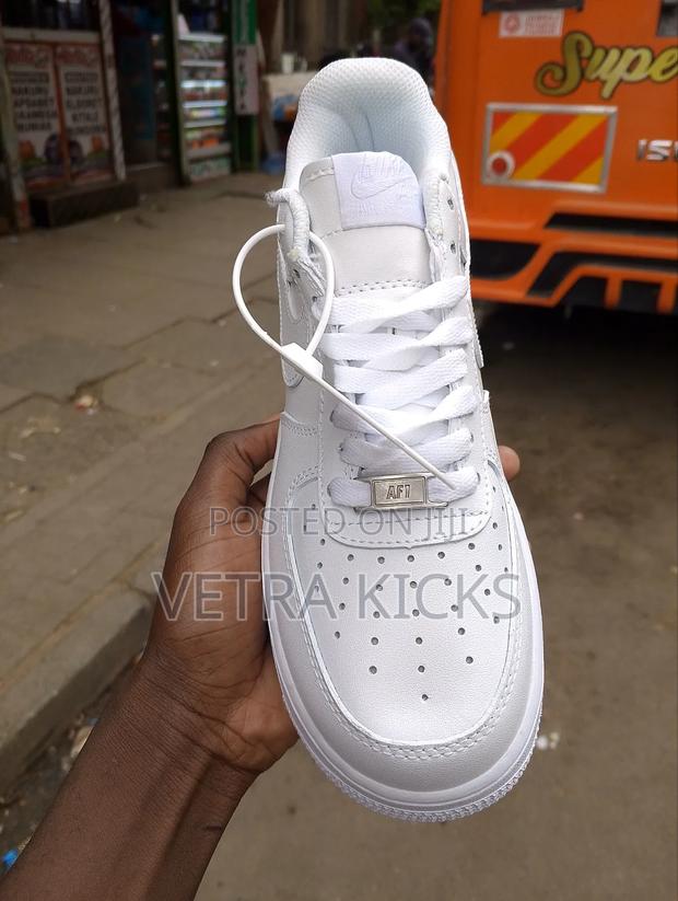 Leather Air Force 1 White Unisex Sneakers - thumbnail 5