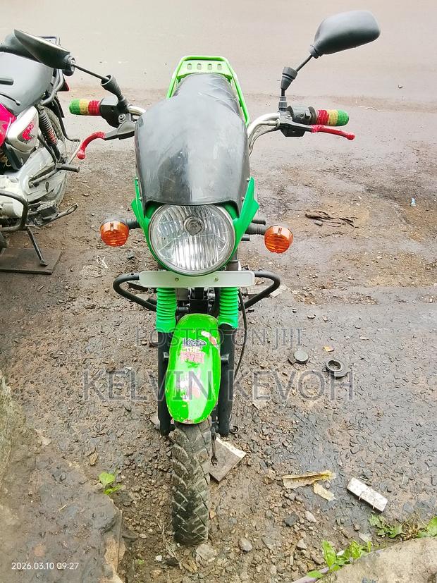Bajaj Boxer 150 UG 2021 Green