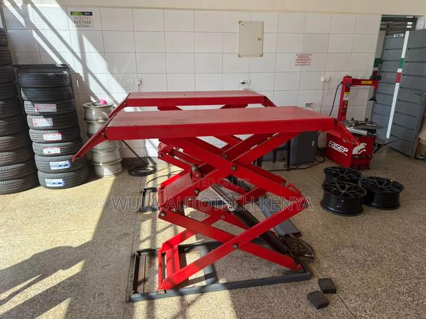 Best Quality Sunshine Wula High Scissor Vehicle Lift Machine