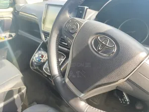 Toyota Esquire 2.0 FWD (7 seater) 2018 Black