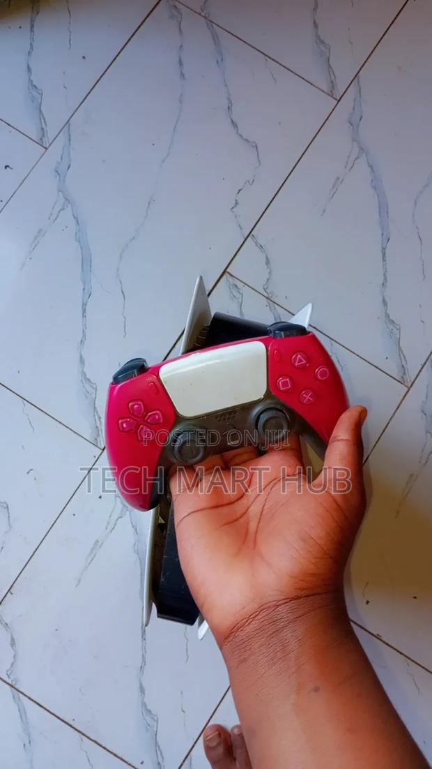 Playstation 5 - thumbnail 4