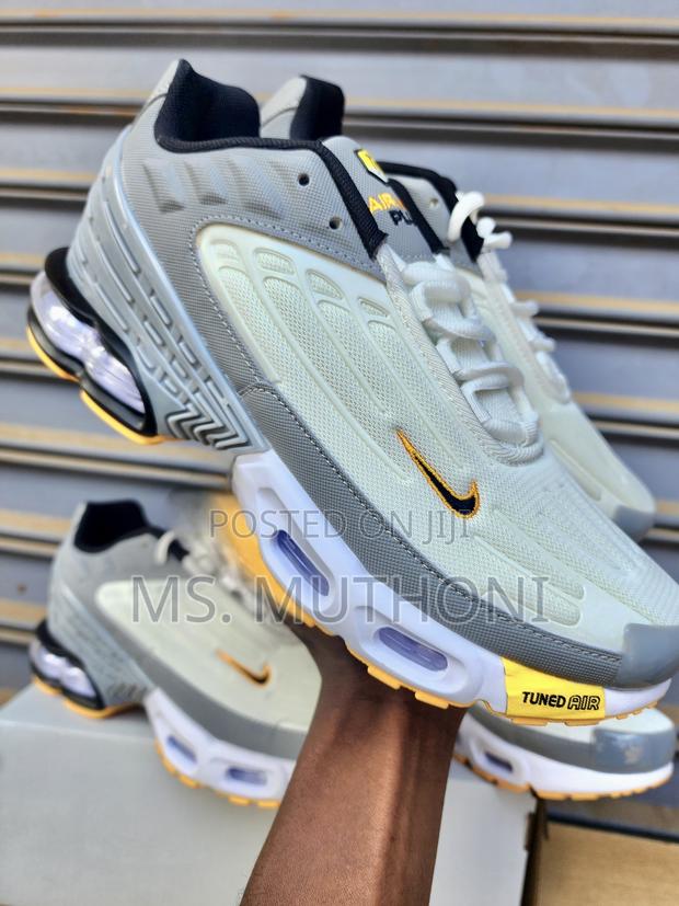 Nike Air Max Plus 3 Shoes Size 40-45 - thumbnail 2