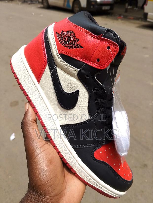Air Jordan 1 High Cut