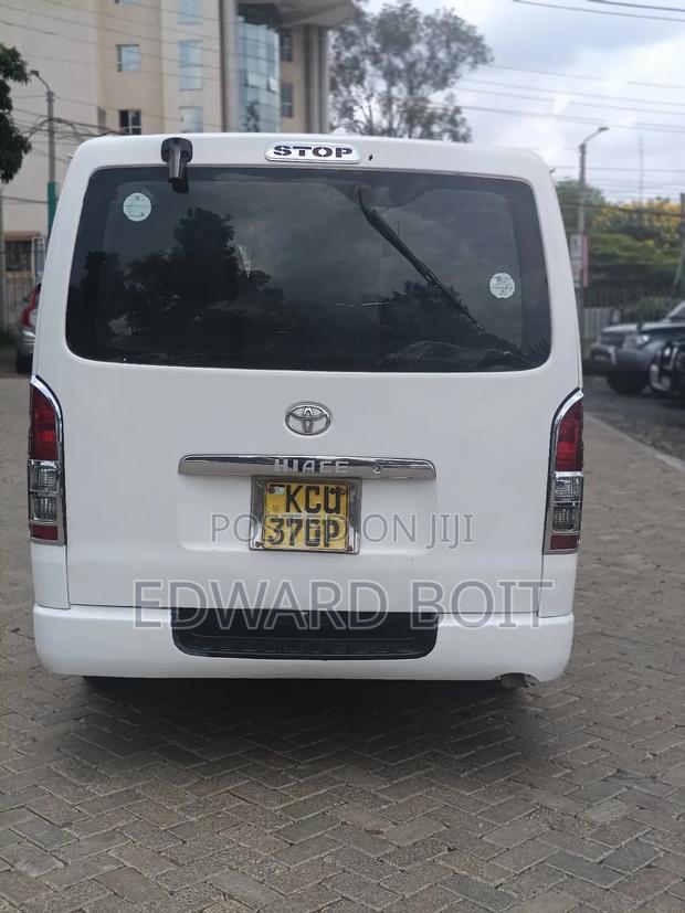 Toyota HiAce 2012 Black - thumbnail 3